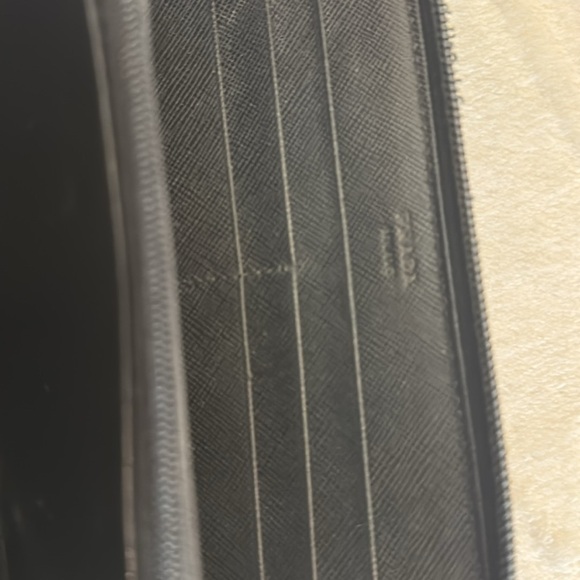 Prada Black Leather Zip Wallet in Black - Picture 10 of 11